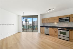 350 S Miami Ave #3413 - Photo 1 of 1