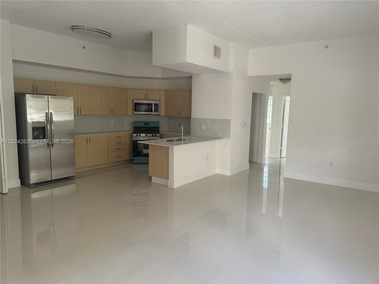 2851 Riverside Dr #205N - Photo 3 of 15