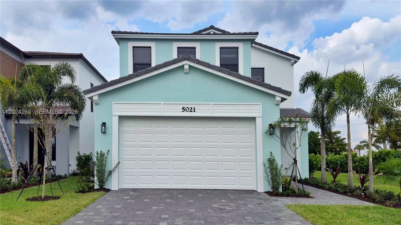 5021 Coquina Pl #5021 - Photo 2 of 40