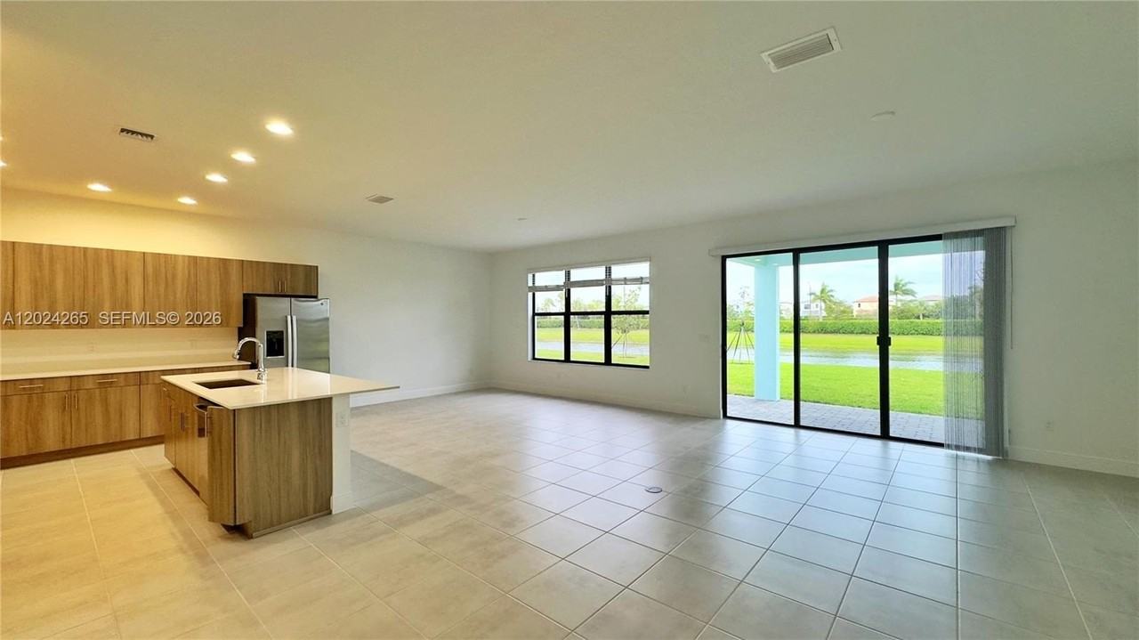 5021 Coquina Pl #5021 - Photo 5 of 40