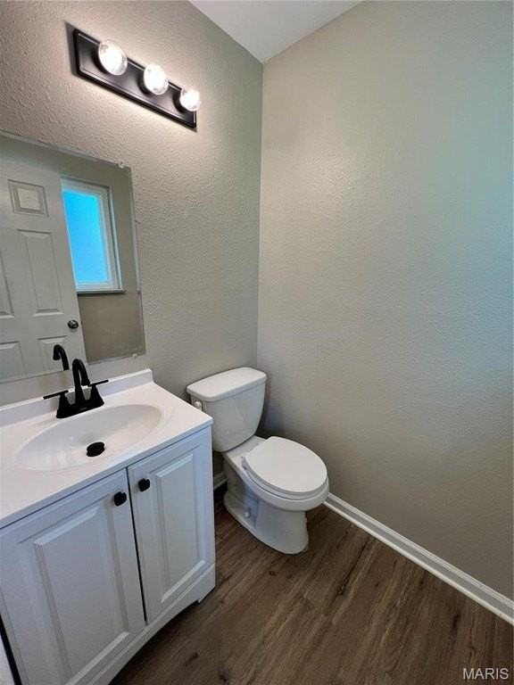 1311 Claudine Dr - Photo 2 of 16