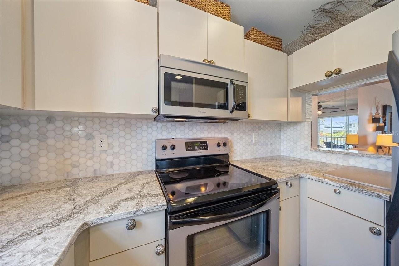 851 Audubon Dr #851 - Photo 6 of 28
