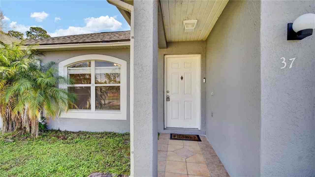 37 Peterlee Ct - Photo 3 of 35