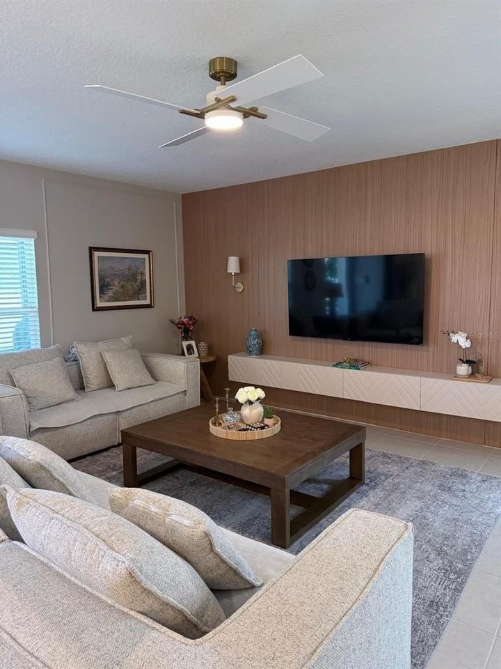 5617 Gingham Dr - Photo 7 of 38