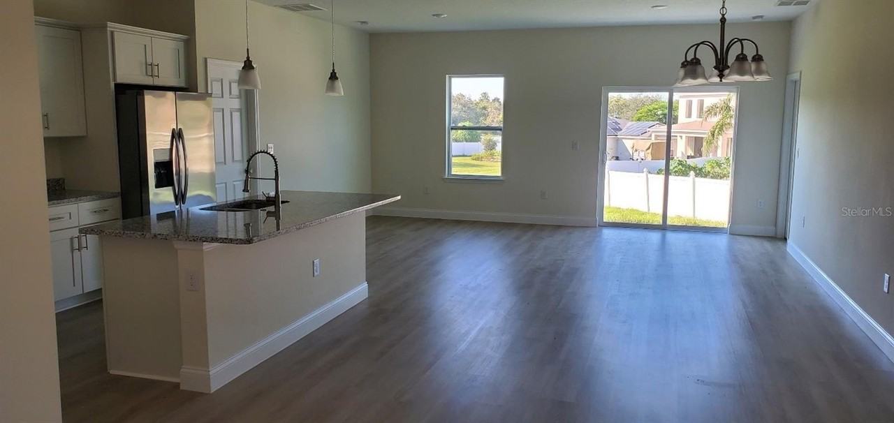 1811 Don Way - Photo 2 of 4