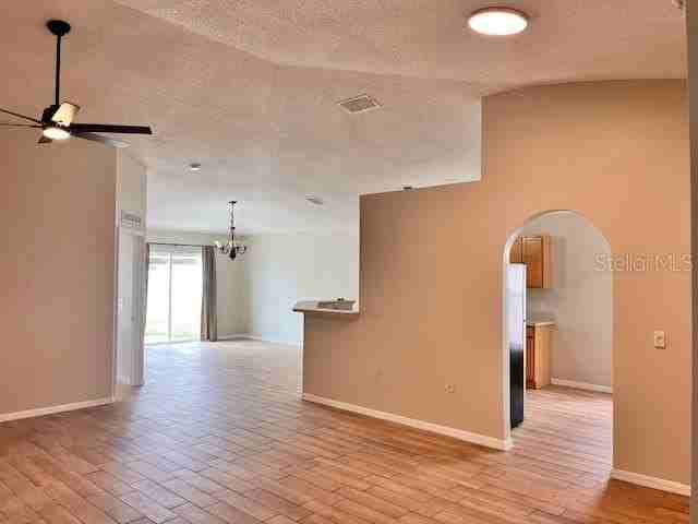 31810 Inkley Ct - Photo 3 of 20