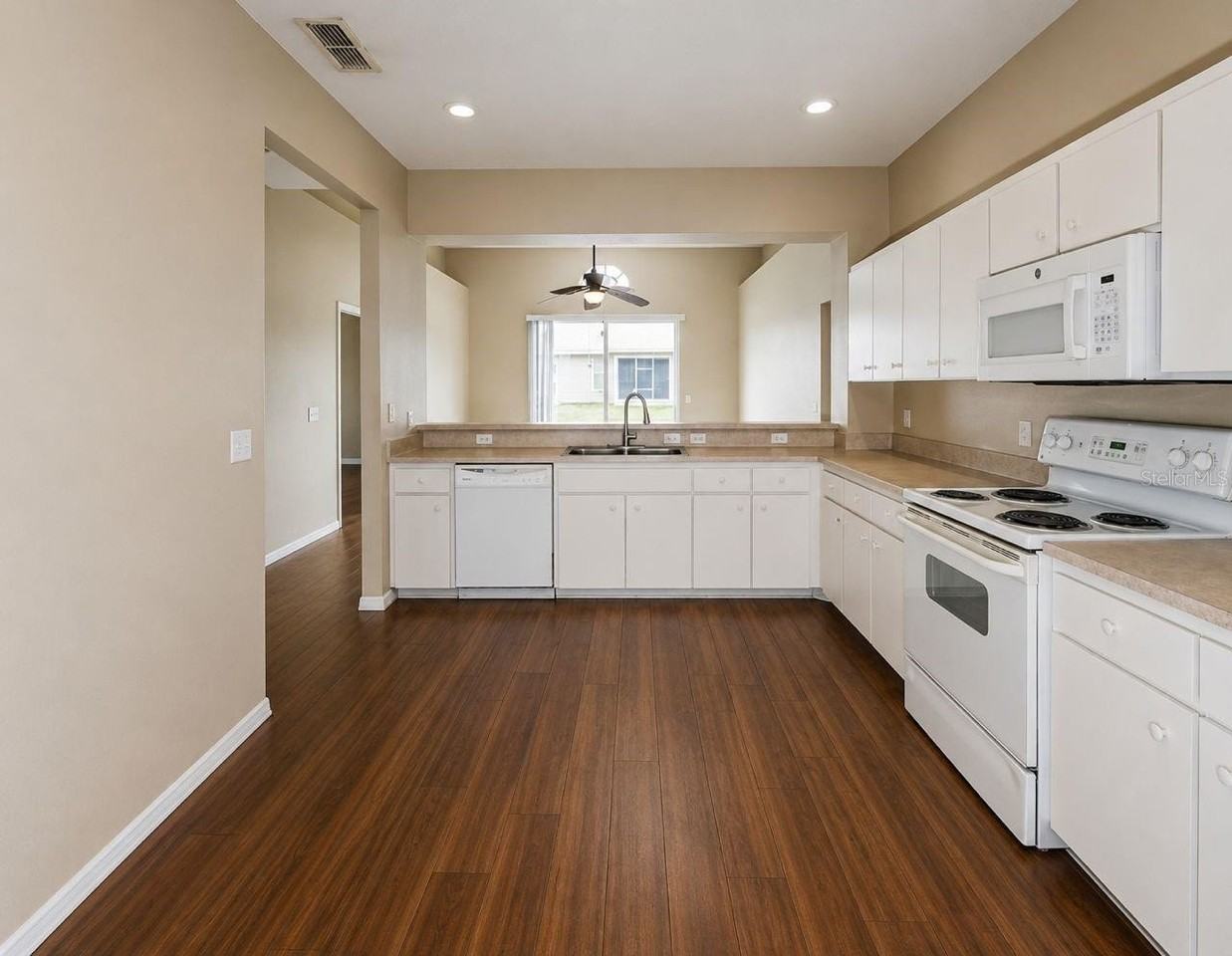 710 Hazy Meadow Ct - Photo 4 of 10