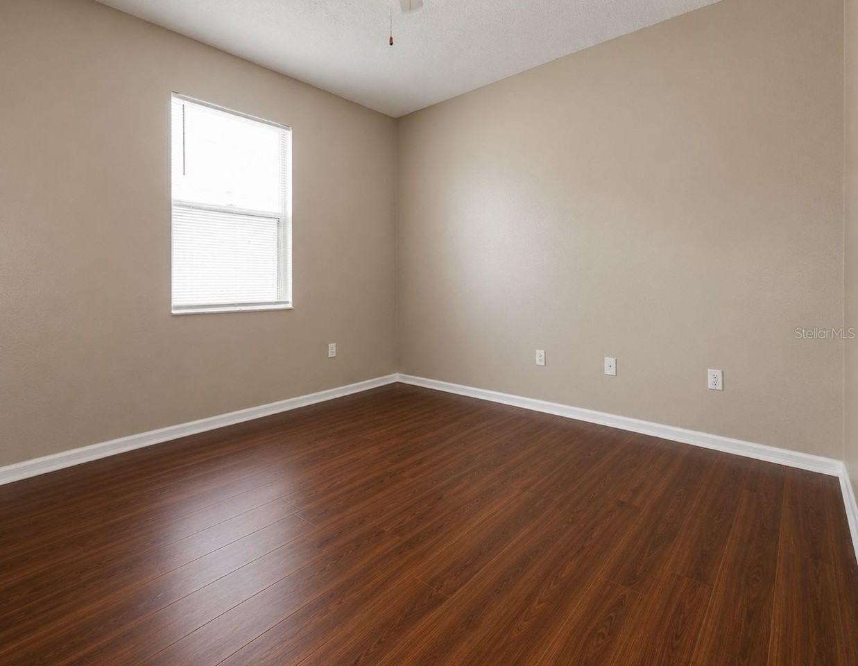 710 Hazy Meadow Ct - Photo 5 of 10