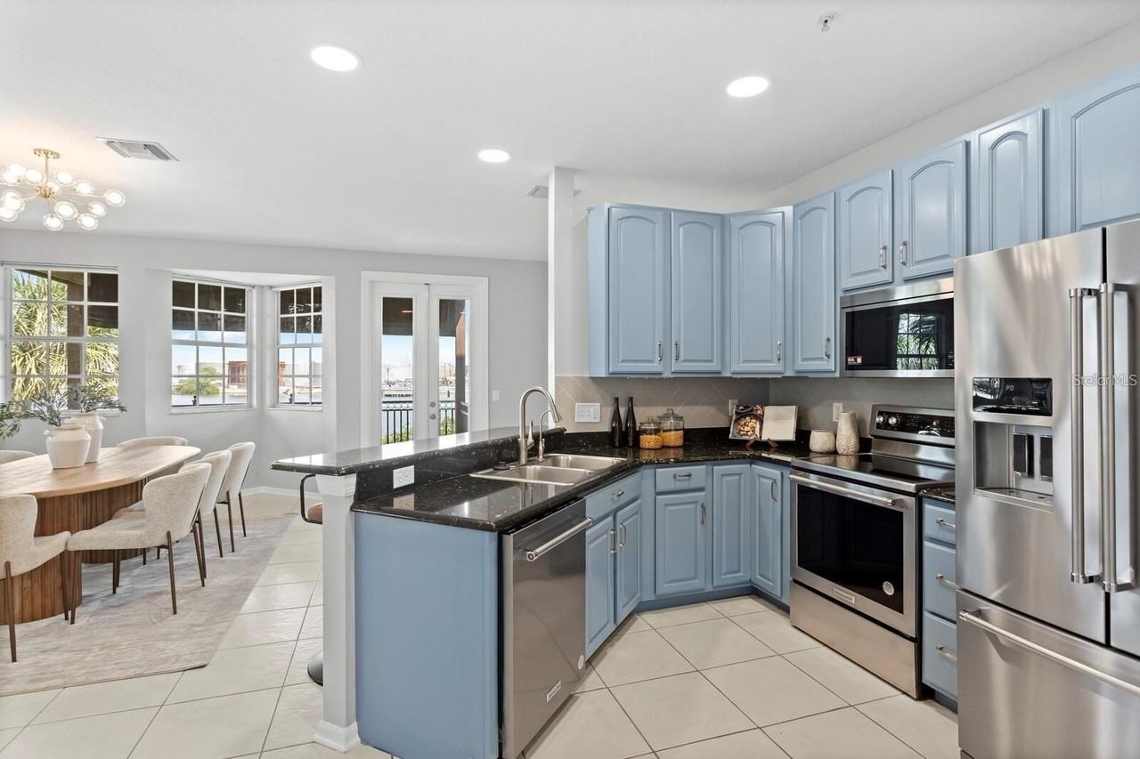 1450 Harbour Walk Rd - Photo 2 of 26