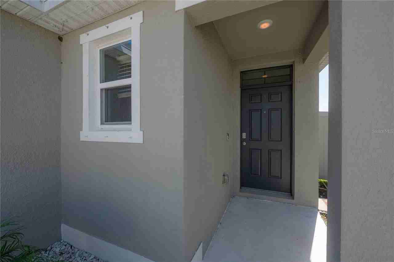17042 Oval Rum Dr - Photo 4 of 50