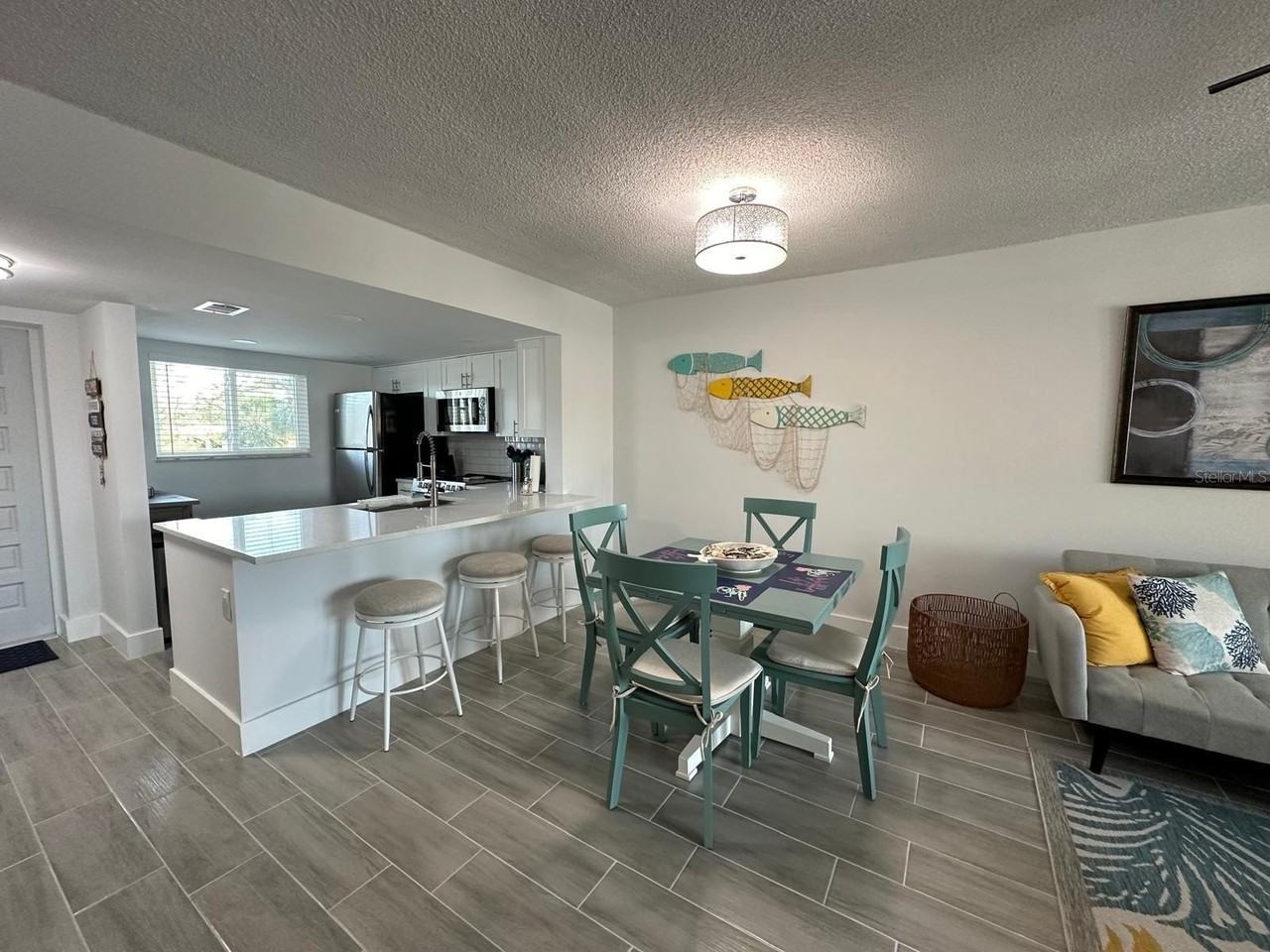 301 87th Ave #203 - Photo 4 of 17