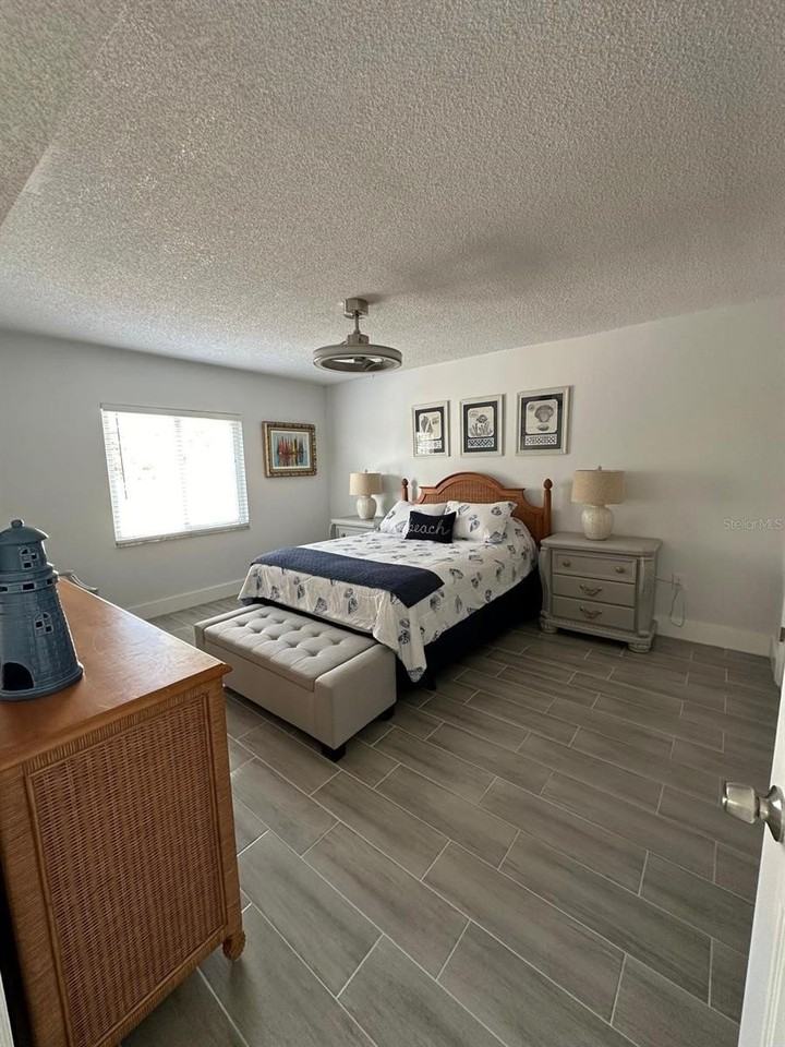 301 87th Ave #203 - Photo 7 of 17