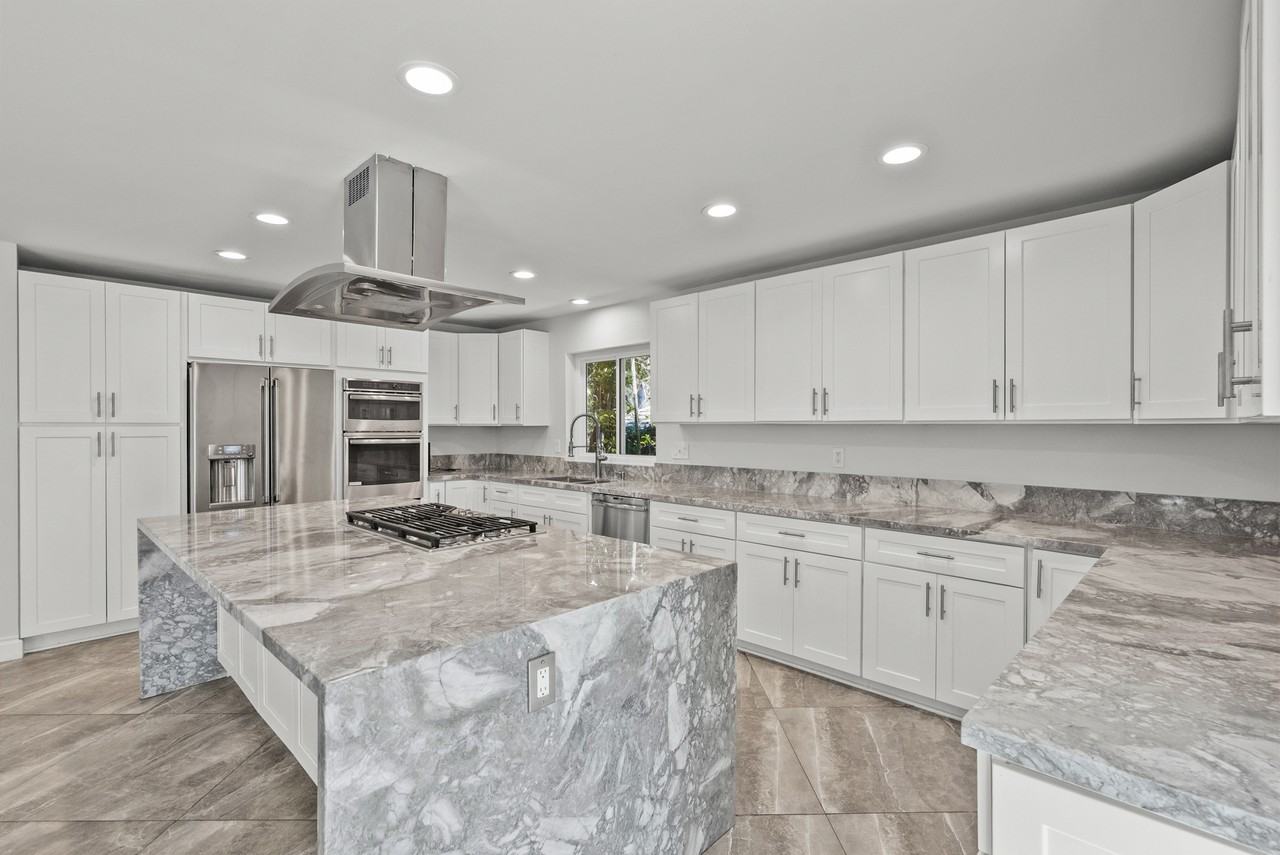 618 Sinaloa Rd #1 - Photo 3 of 50