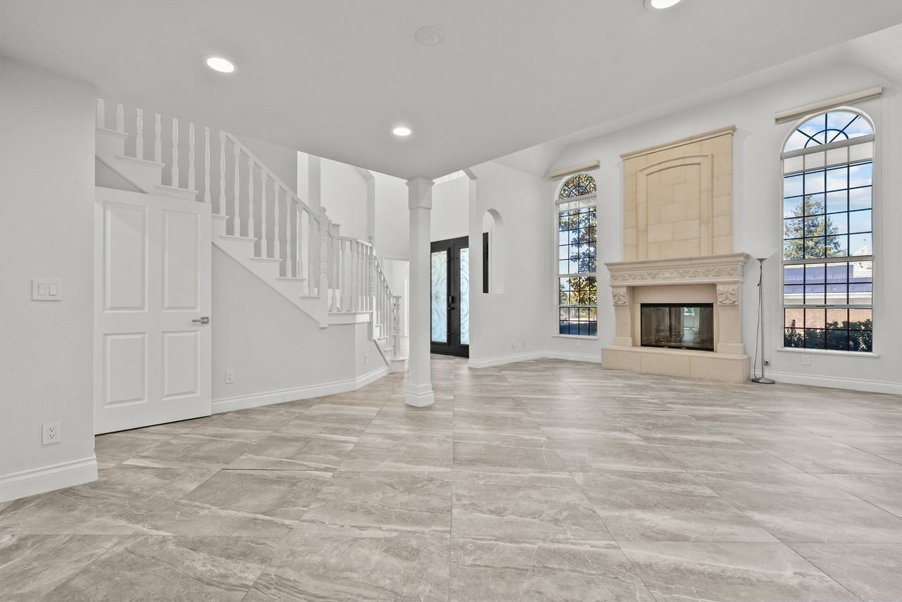 618 Sinaloa Rd #1 - Photo 4 of 50