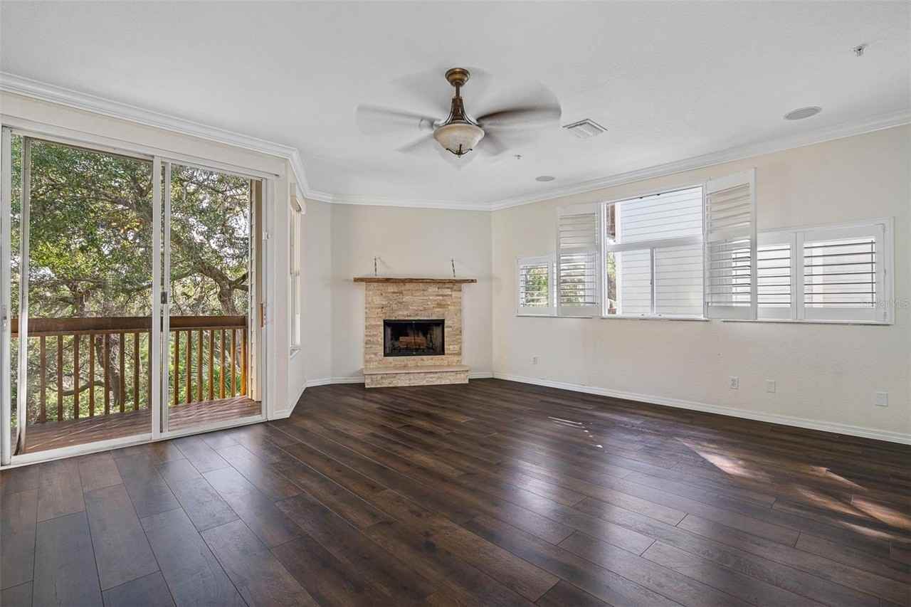1381 Curlew Rd - Photo 6 of 37