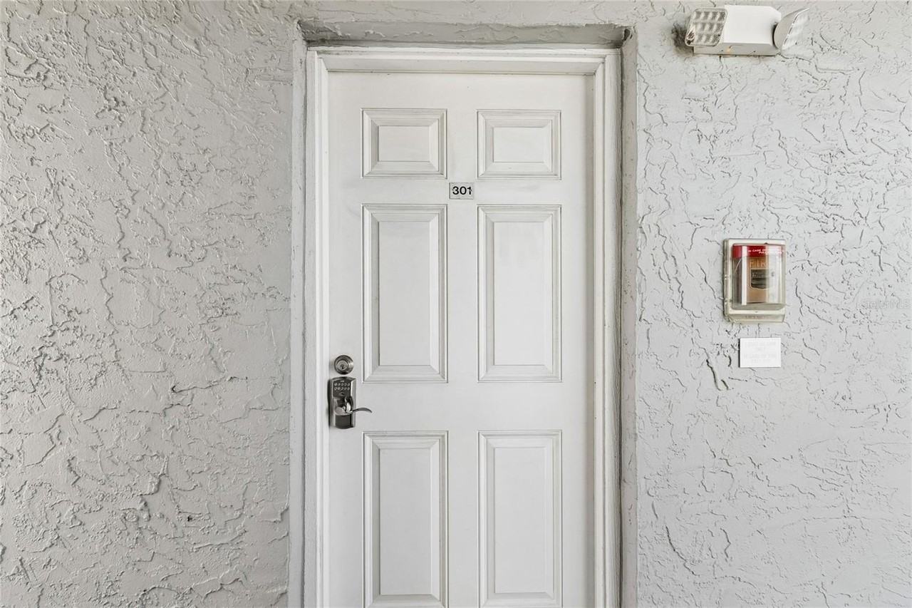 719 Pinellas Bayway S #301 - Photo 7 of 50