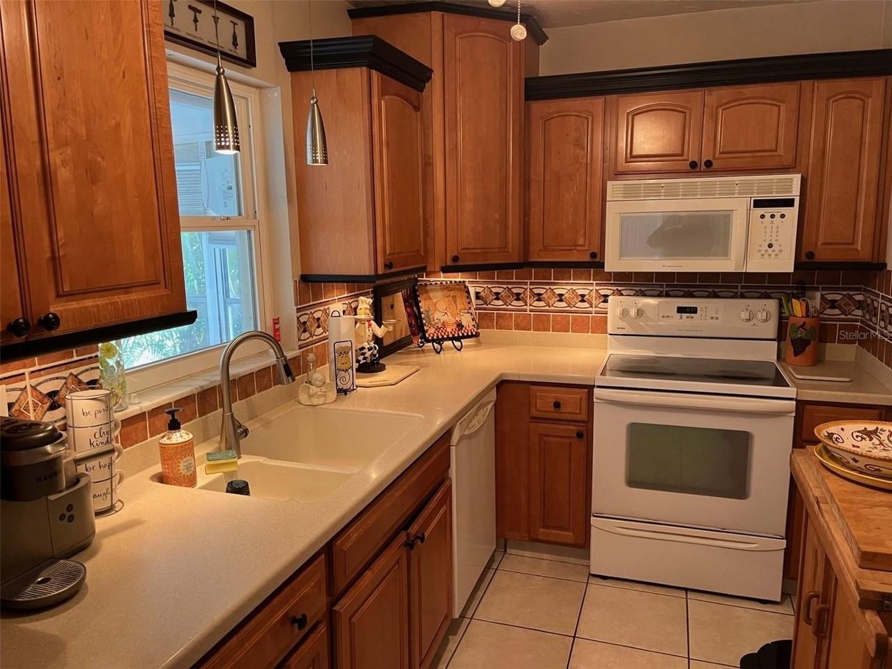 8372 Candlewood Rd - Photo 6 of 13