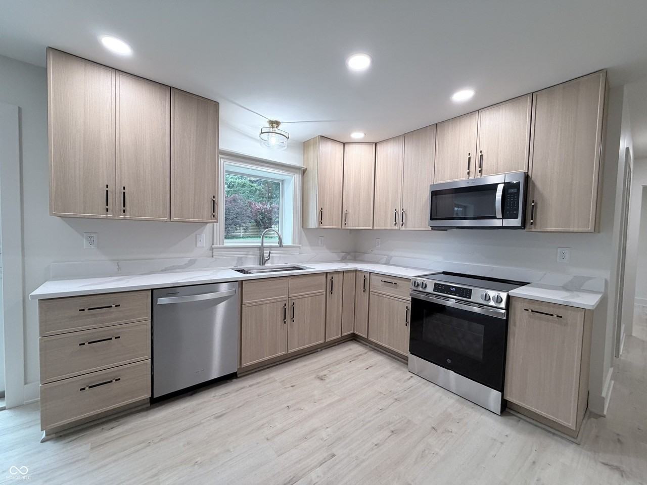 650 Mulberry St - Photo 5 of 18