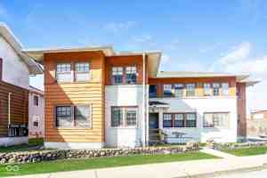 featured image of 636 E 37th St #5