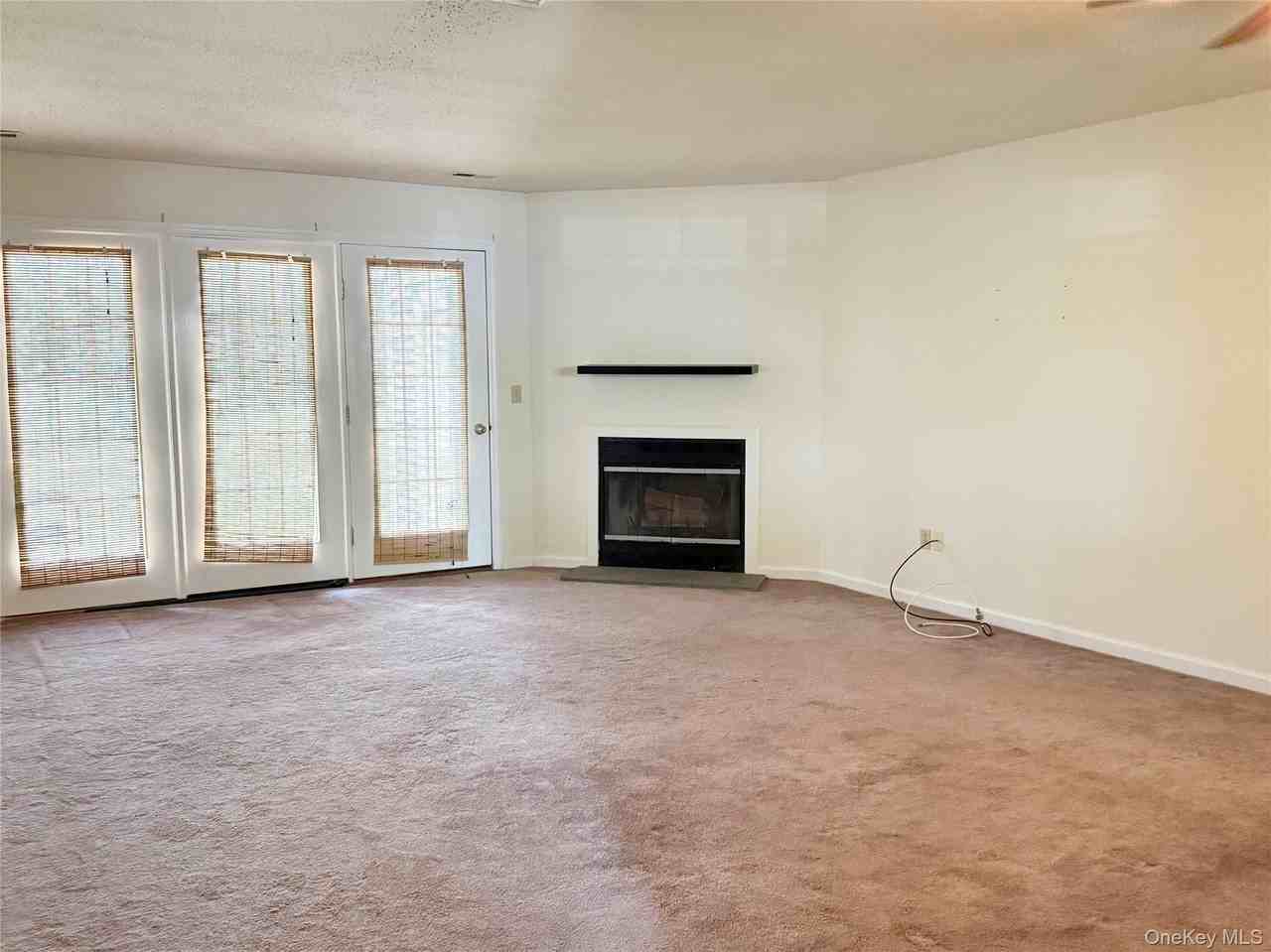 12 Evergreen Way - Photo 3 of 24