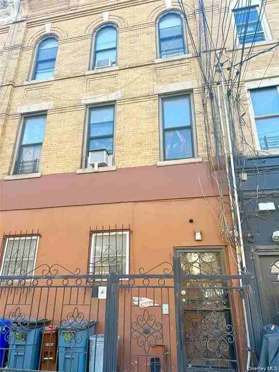 2162 Pitkin Ave #1stFL