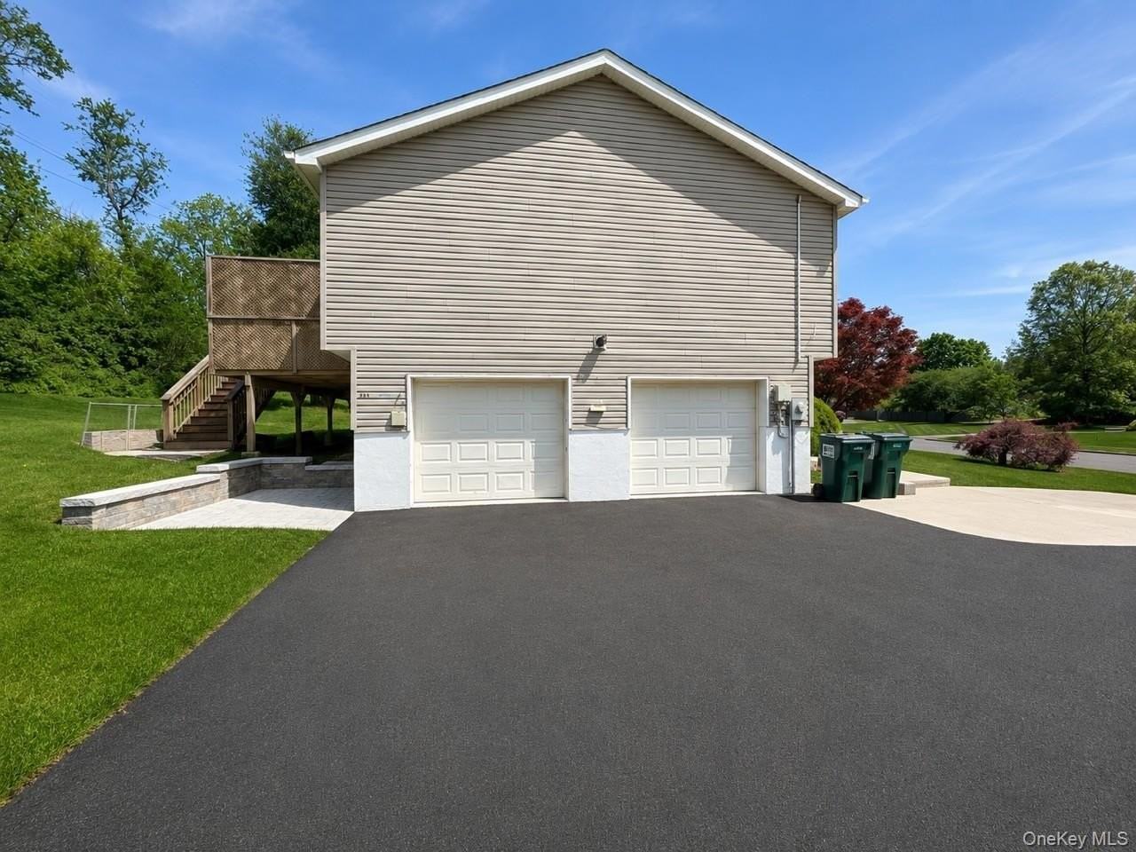 24 Vermont Dr #B - Photo 2 of 10