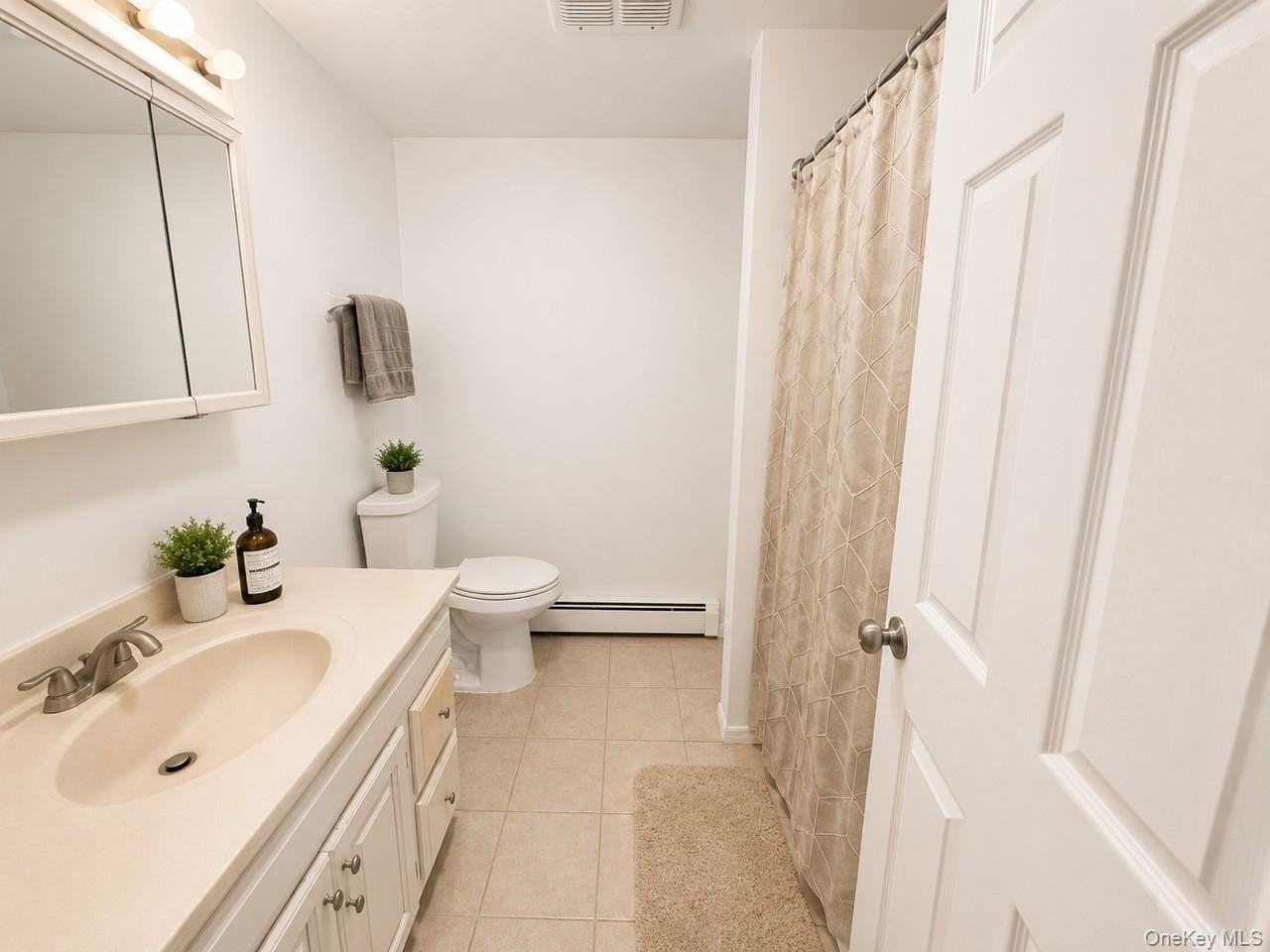 24 Vermont Dr #B - Photo 7 of 10