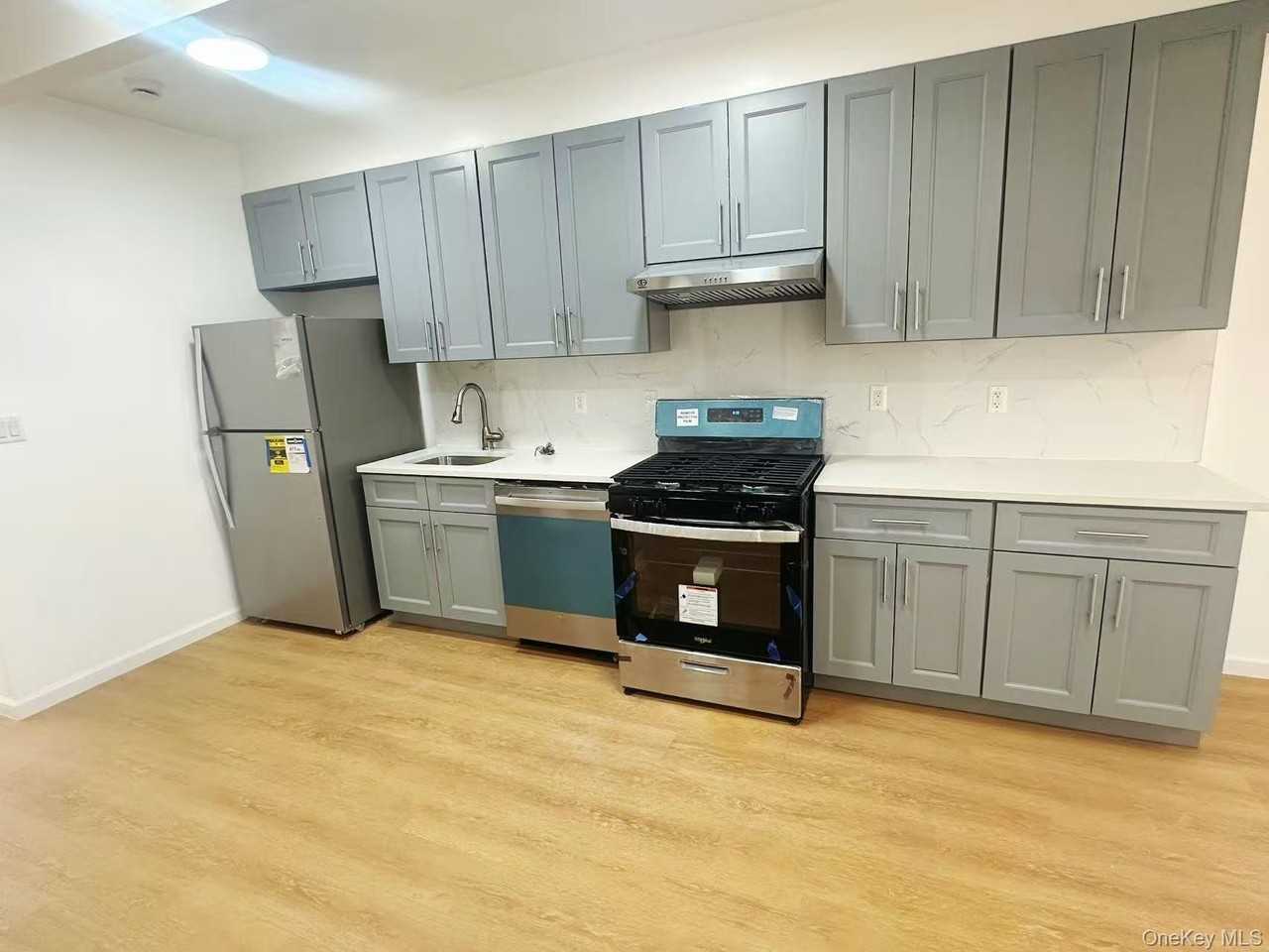 3087 Steinway St #2FL - Photo 2 of 14