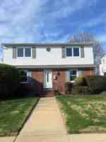 featured image of 1016 Oaks Dr