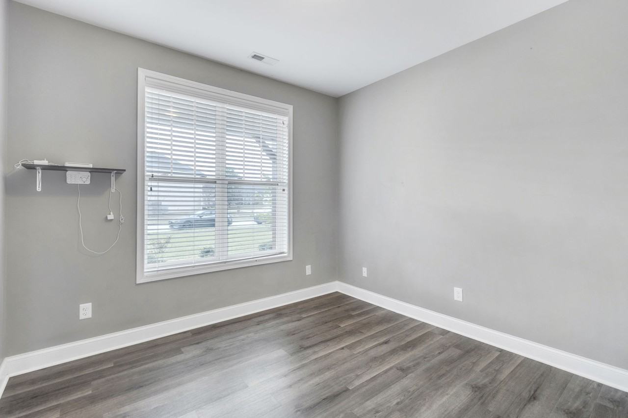 127 Ganton Dr #SM - Photo 5 of 41