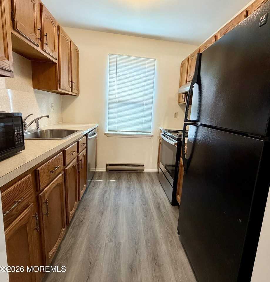 65 Whitefield Ave #212 - Photo 6 of 16