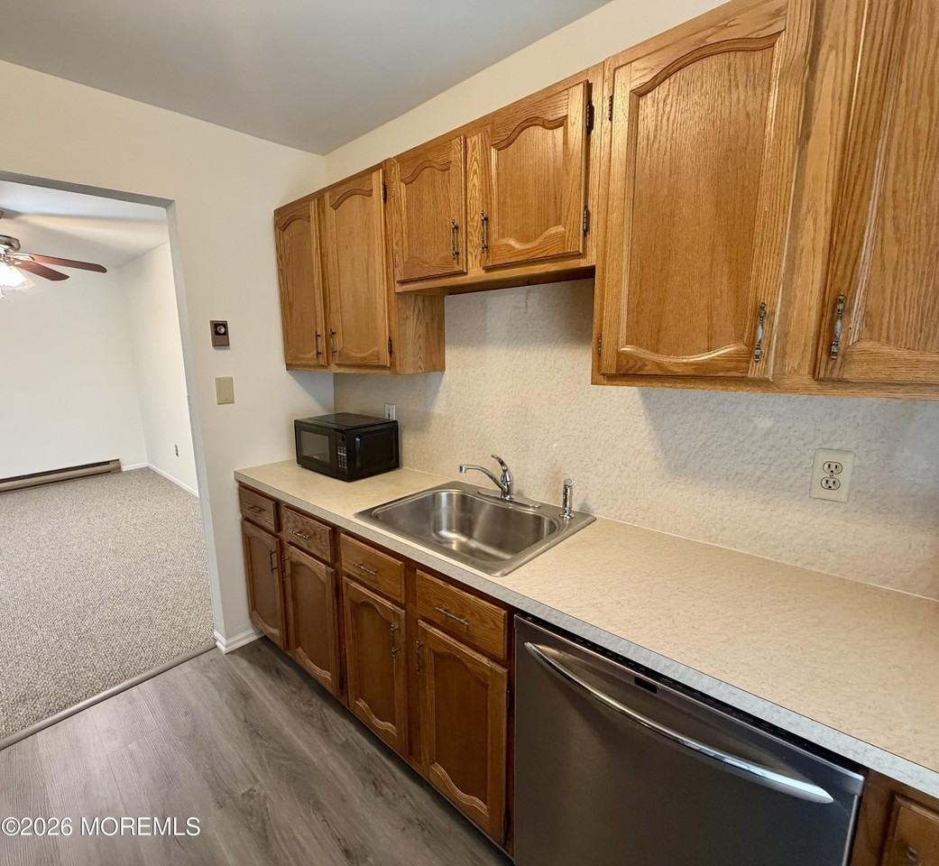 65 Whitefield Ave #212 - Photo 7 of 16