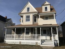 featured image of 44 Norwood Ave