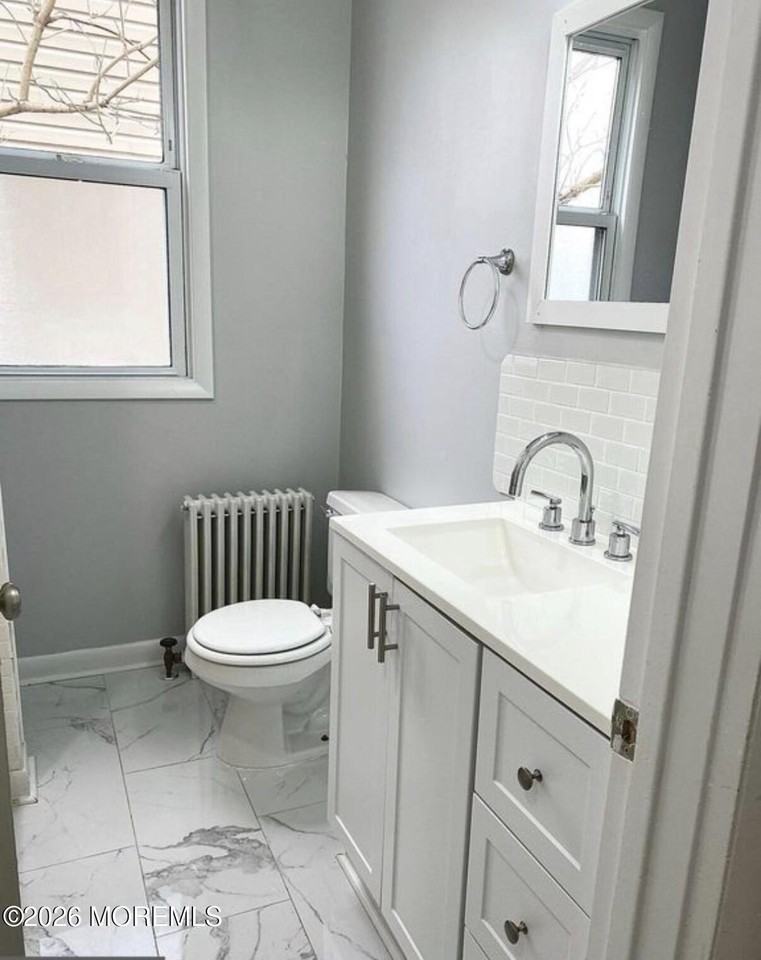 44 Norwood Ave - Photo 5 of 11