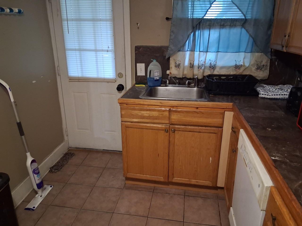 Wahconah St - Photo 4 of 11