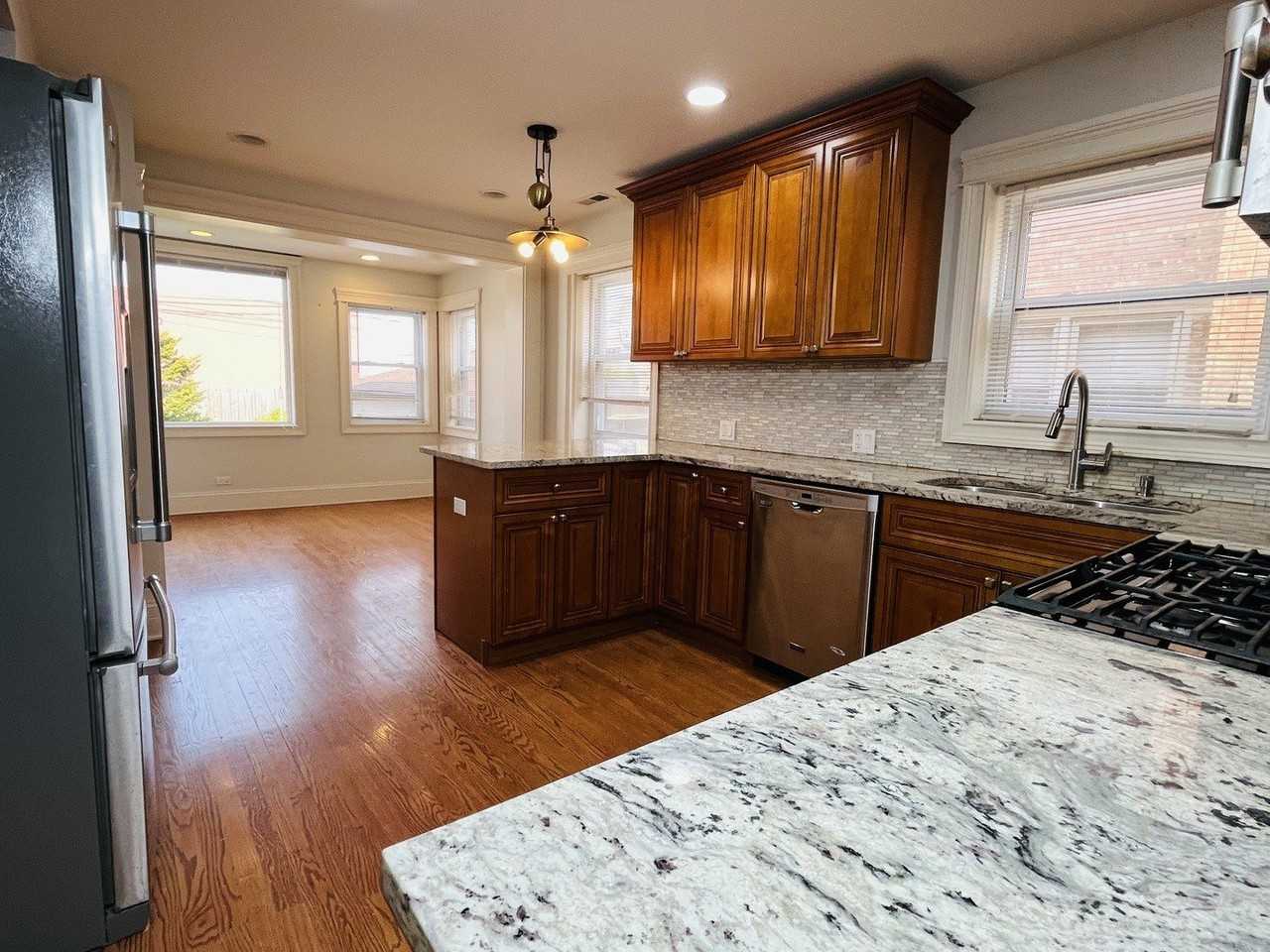 4532 N Nottingham Ave #2 - Photo 6 of 16