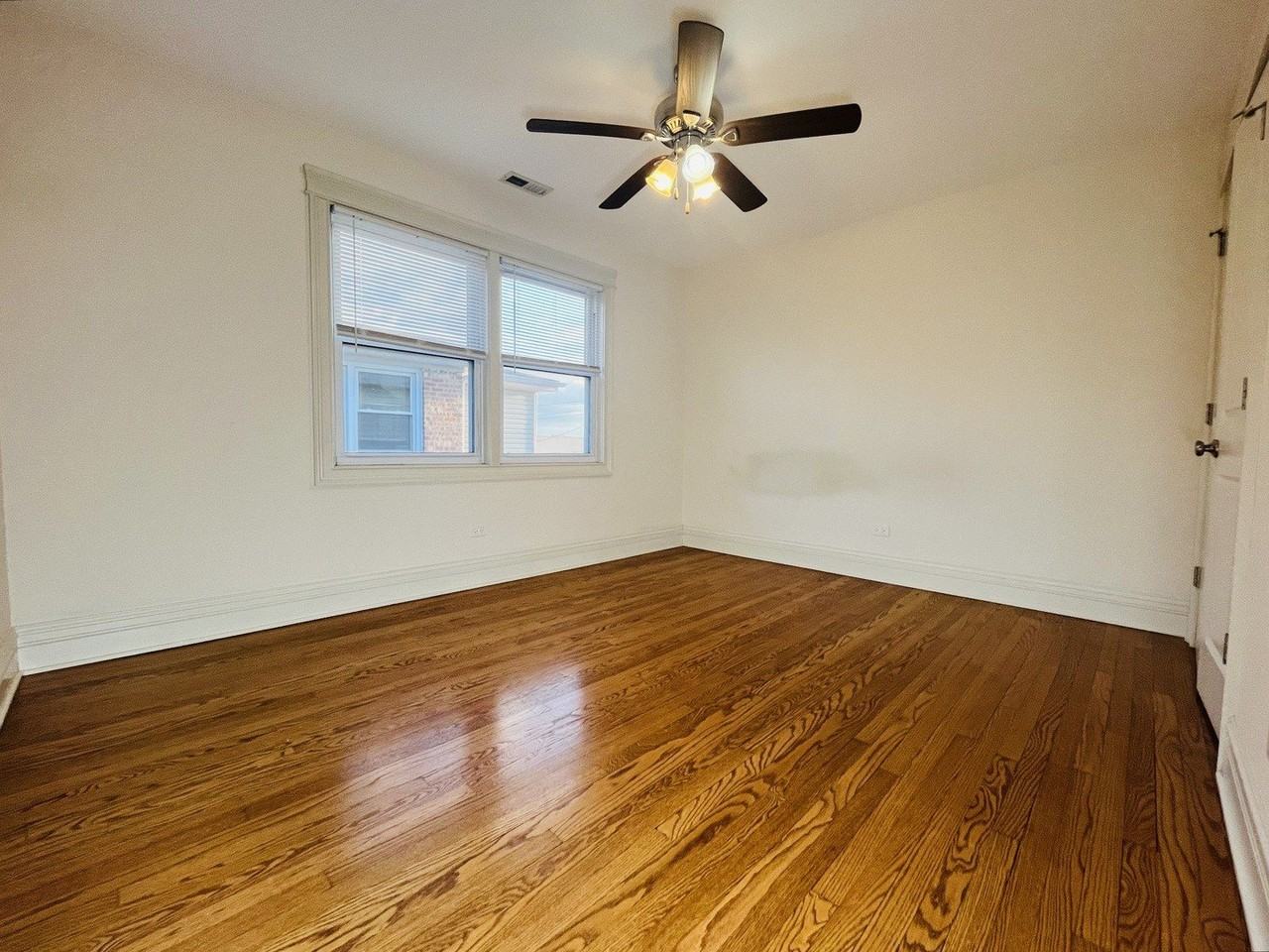 4532 N Nottingham Ave #2 - Photo 7 of 16
