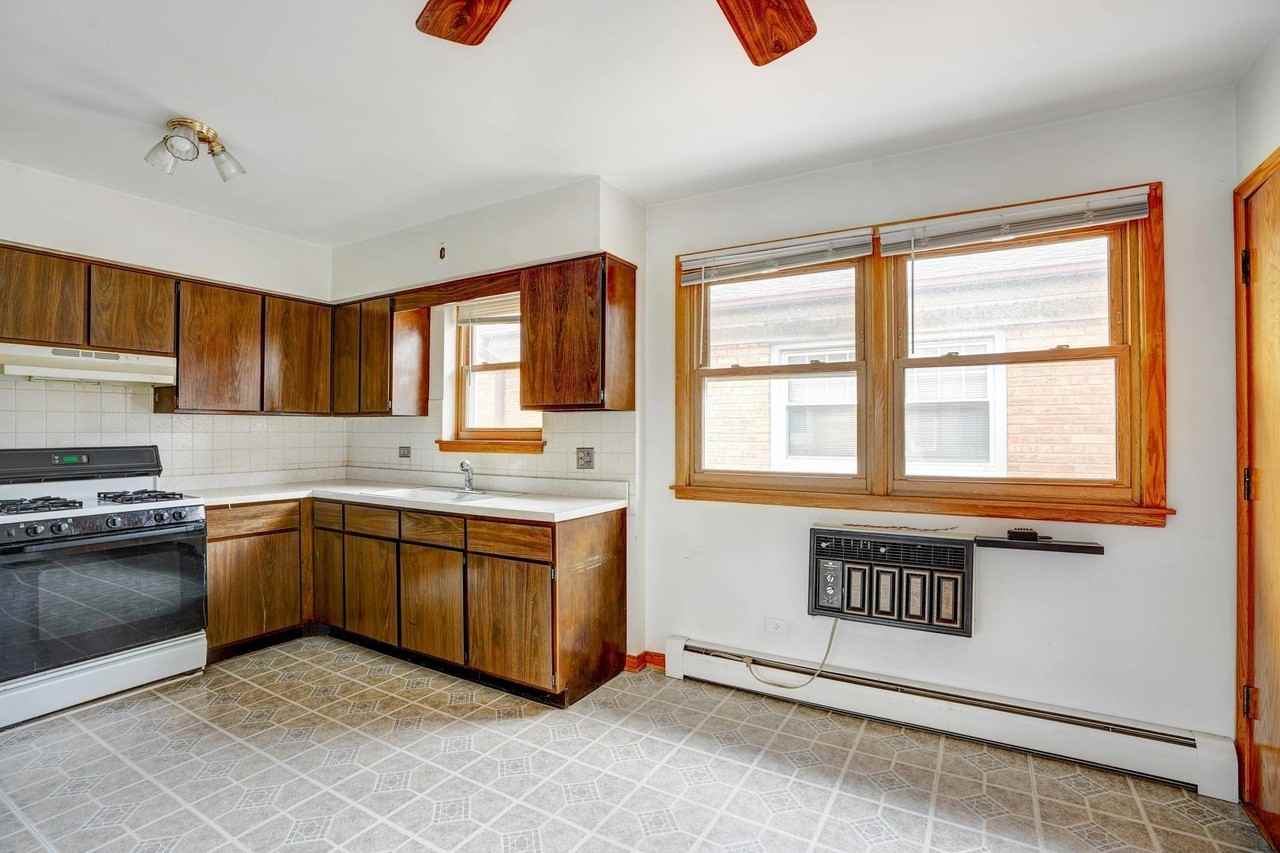 8444 W Gregory St #3B - Photo 3 of 9