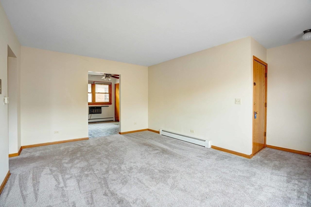 8444 W Gregory St #3B - Photo 5 of 9