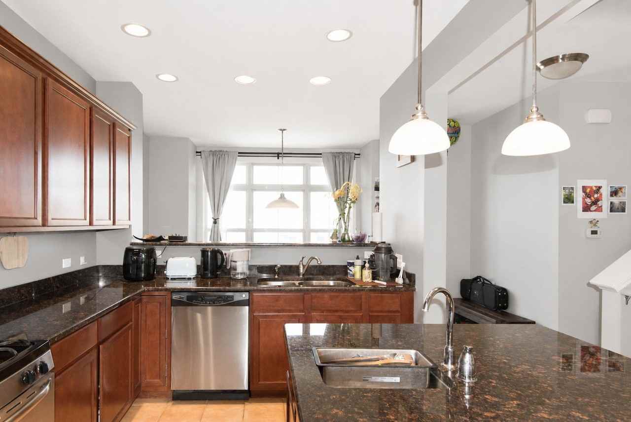 263 Aspen Pointe Rd - Photo 6 of 16