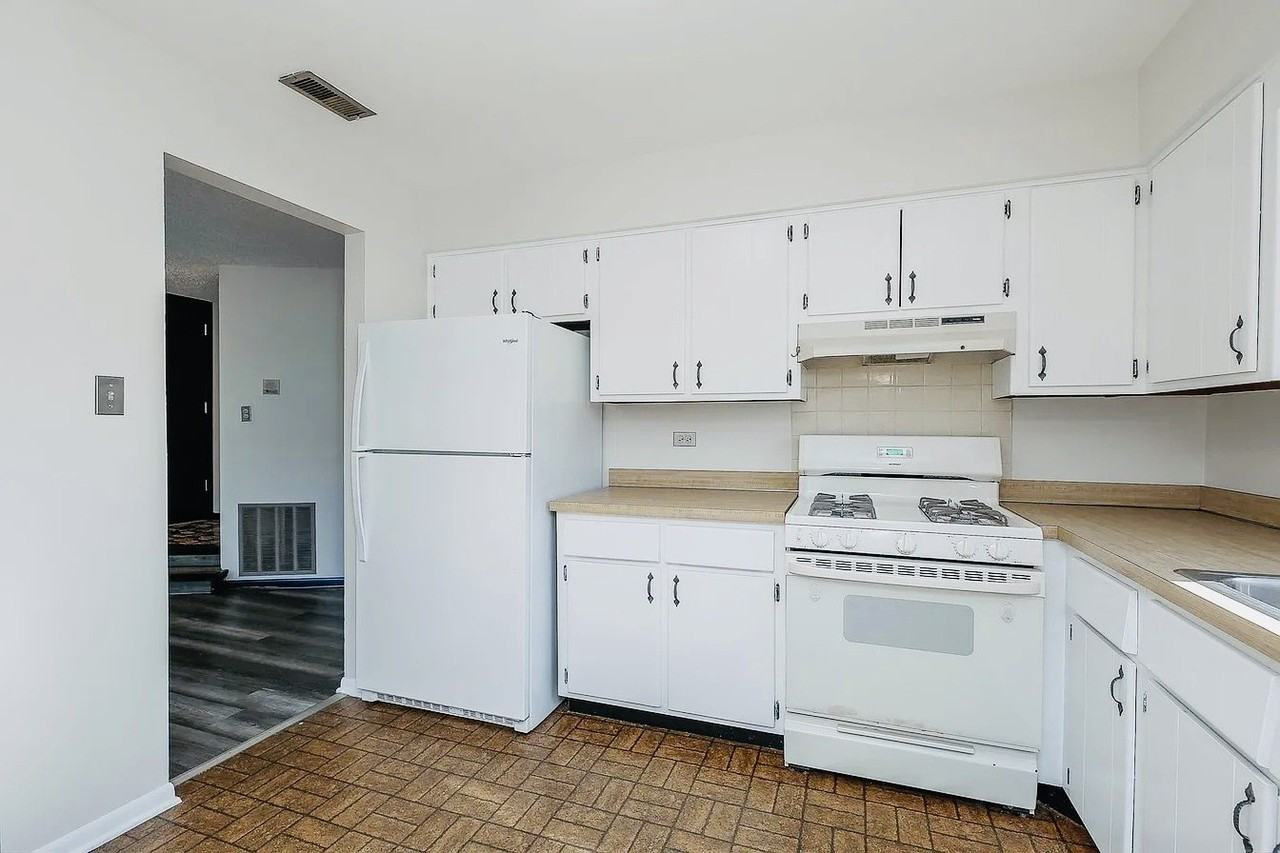 865 Sheldon Ct #C - Photo 4 of 11