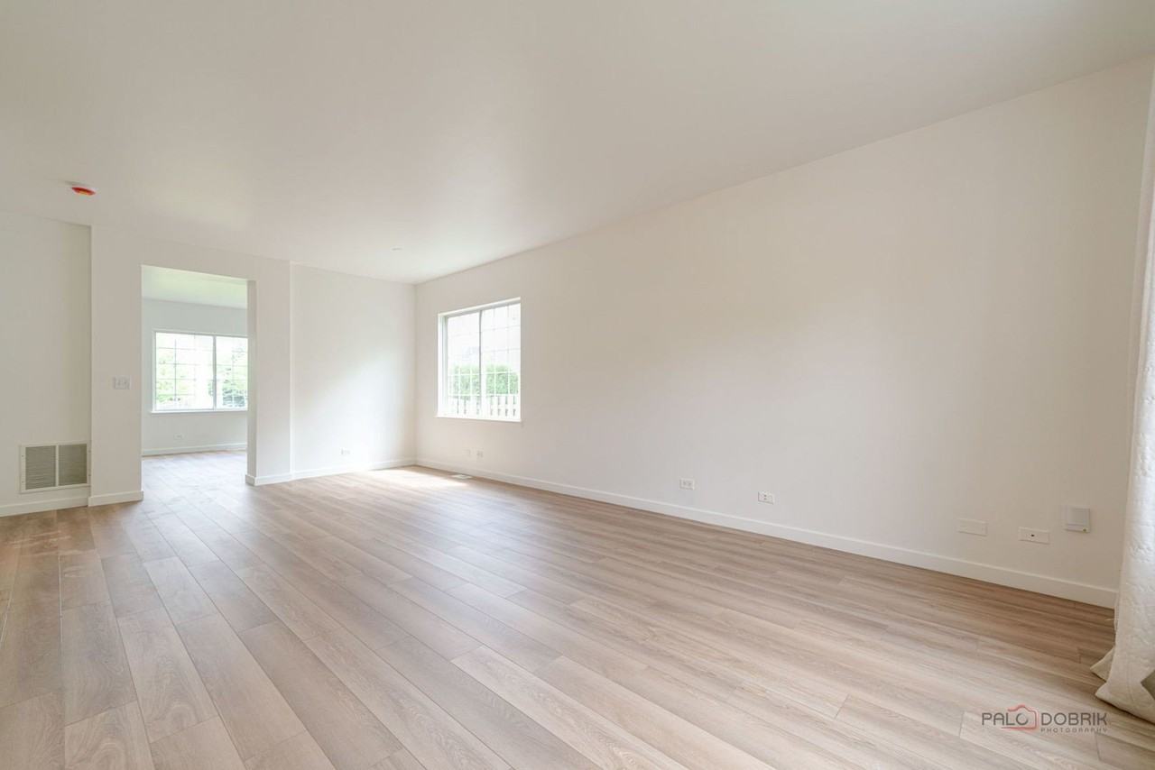 178 W Hampton Dr - Photo 4 of 30