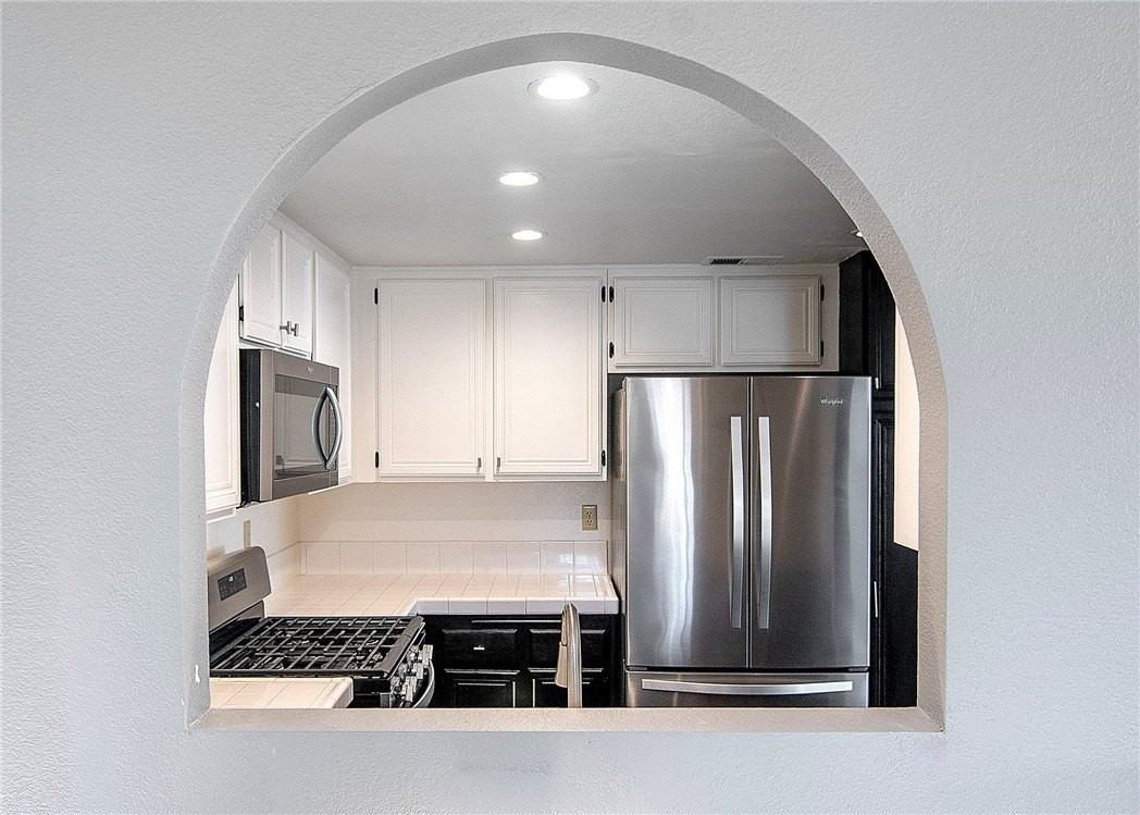 25126 Steinbeck Ave #H - Photo 4 of 22