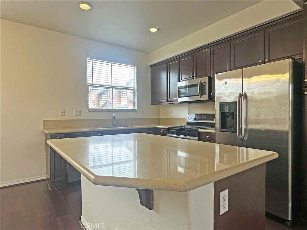 115 Cornell Ave - Photo 6 of 18