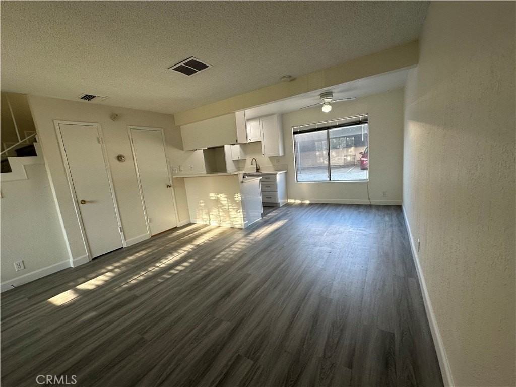656 Lemar Park Dr - Photo 5 of 31