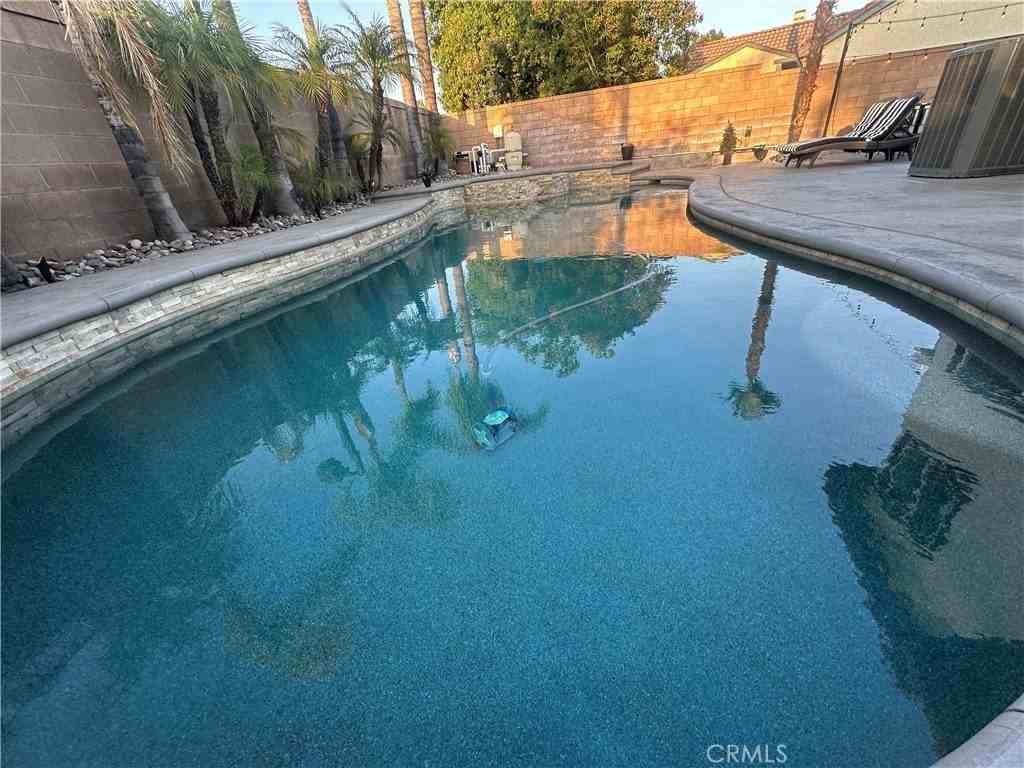 10574 Deerfield Dr - Photo 6 of 8