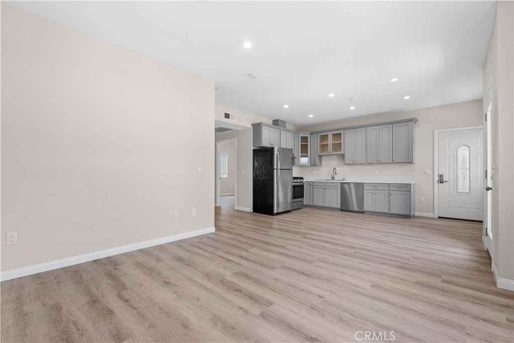 217 W Avenue 37 - Photo 5 of 13