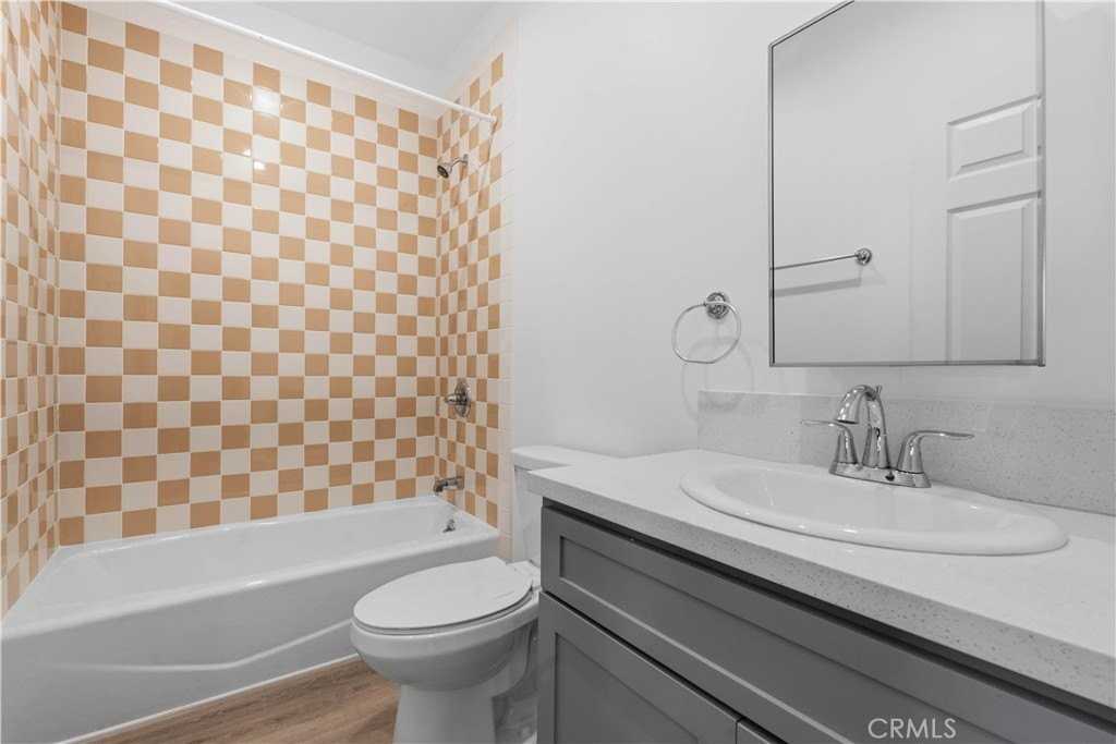 217 W Avenue 37 - Photo 6 of 13