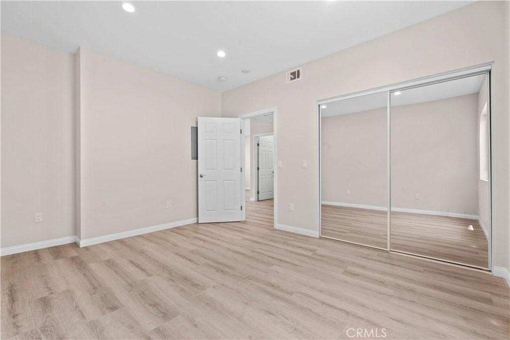 217 W Avenue 37 - Photo 7 of 13