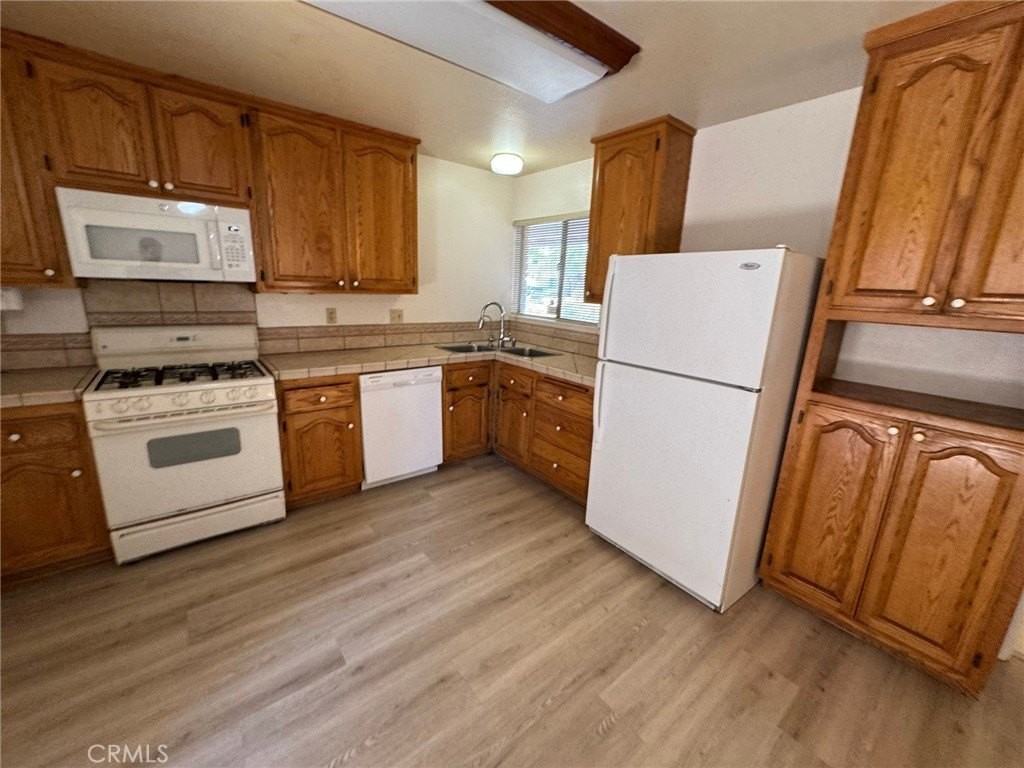 Crestone Dr - Photo 2 of 23
